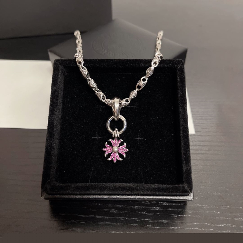 Ch**me He**ts necklaces
